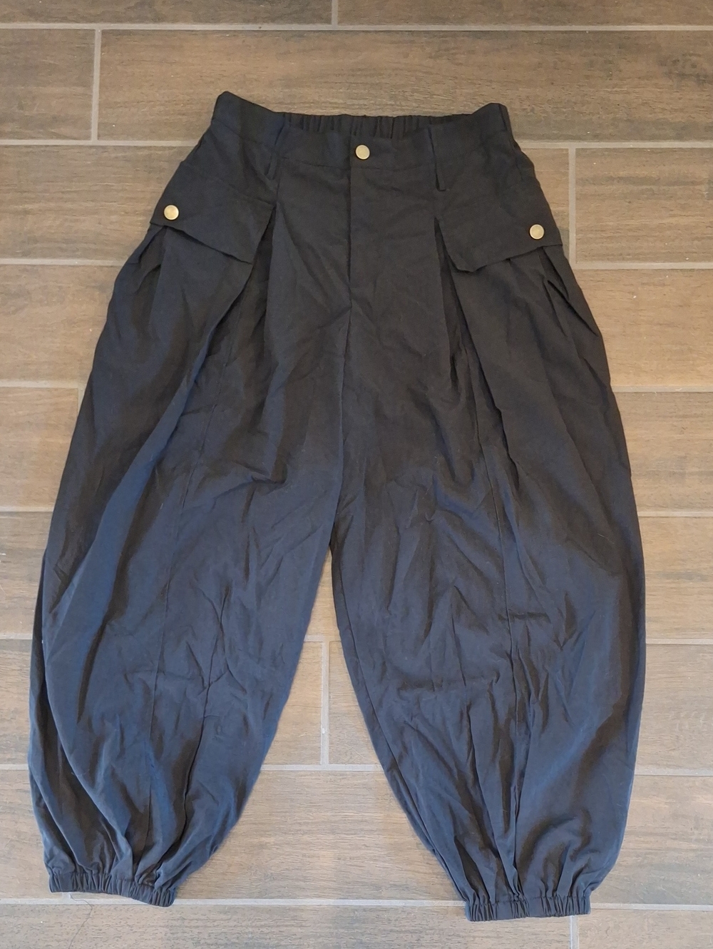 NWT Halara High Waisted Flap Pocket Balloon Cargo Pants Black Size Large - Picture 2 of 9